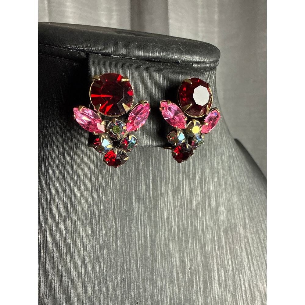 Vintage Burgundy Rhinestone Clip on Earrings